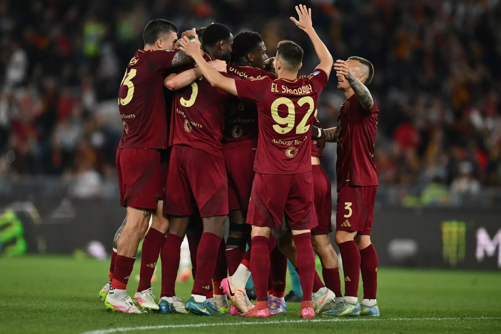 nhan-dinh-soi-keo-lens-vs-roma-luc-23h00-ngay-2-8-2025-2